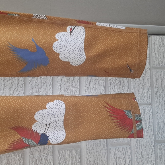 Women's Carly Jean Los Angeles Matching Sport Set Top (S) bottom Leggings (M) - Picture 4 of 16